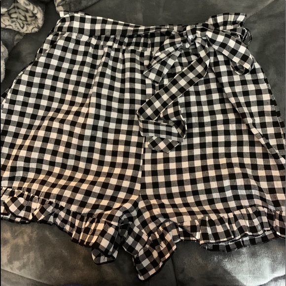 High waisted shorts - Picture 1 of 1